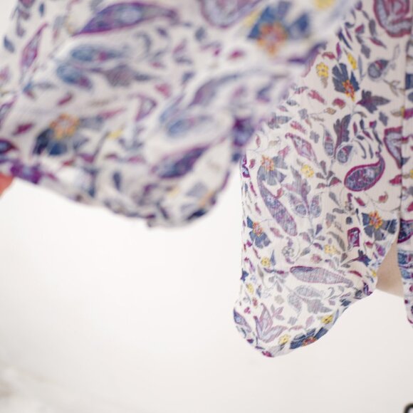 LC Lauren Conrad White Purple Blue Floral Sheer Scoop Neck Blouse Capped Large L - Picture 5 of 12